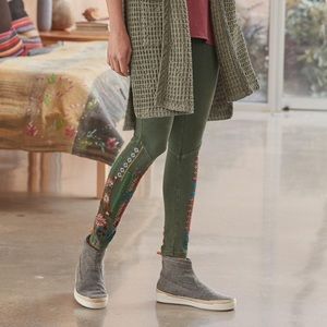 Sundance Artist Embroidered Pants/Leggings